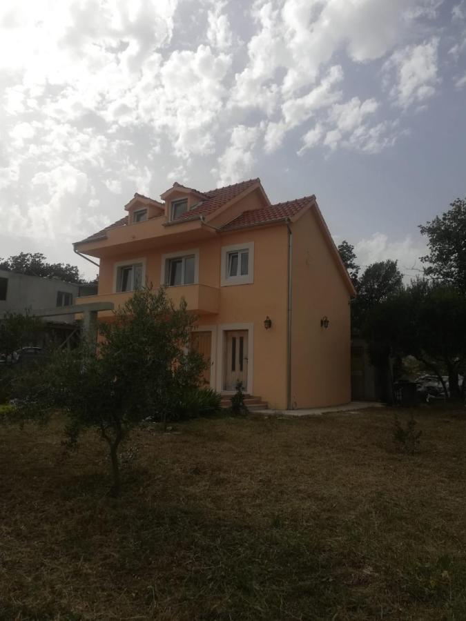 Castello Flower Apartment Kastela Dış mekan fotoğraf